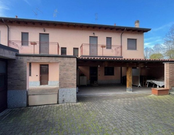 appartamento in vendita a Lacchiarella