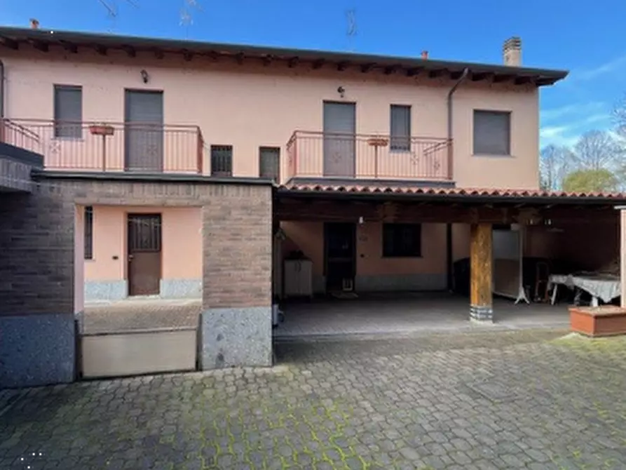 casa indipendente in vendita a Lacchiarella