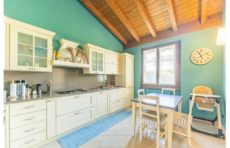 casa indipendente in vendita a Lacchiarella