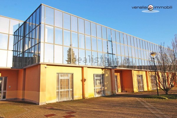 ufficio in vendita a Lacchiarella