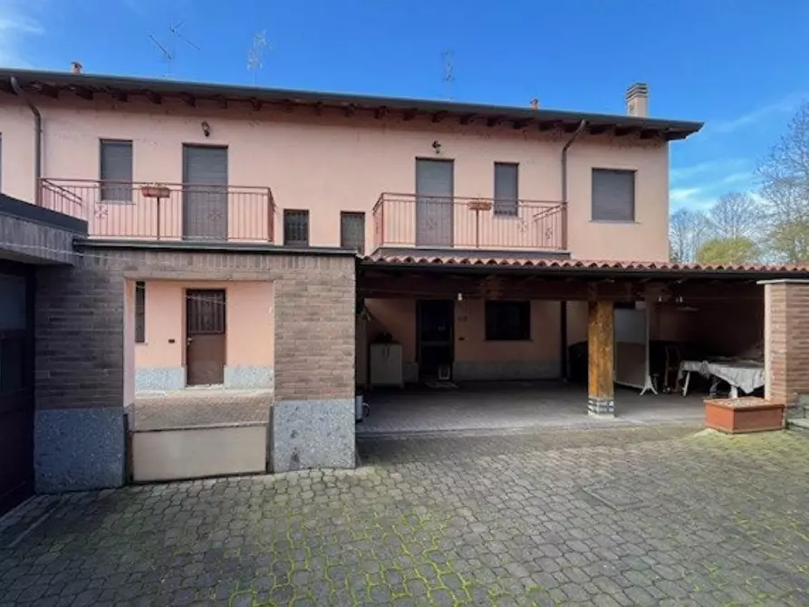 appartamento in vendita a Lacchiarella