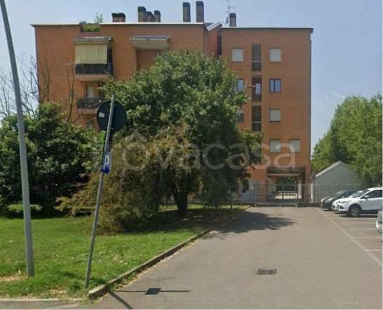 appartamento in vendita a Lacchiarella in zona Mettone