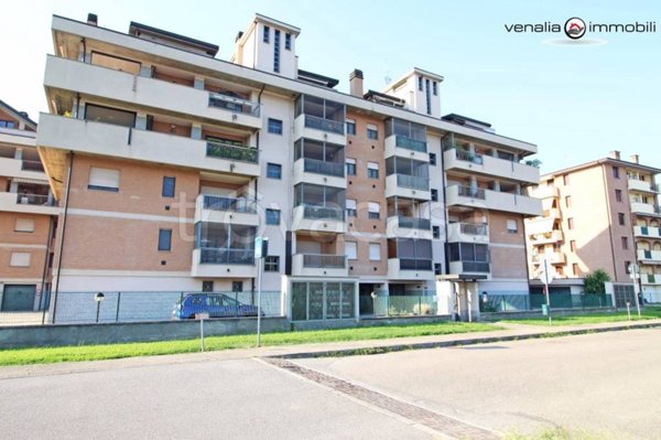 appartamento in vendita a Lacchiarella in zona Mettone