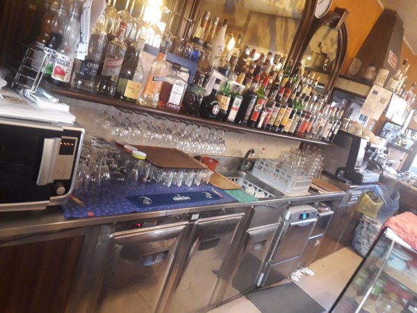 negozio in vendita a Lainate