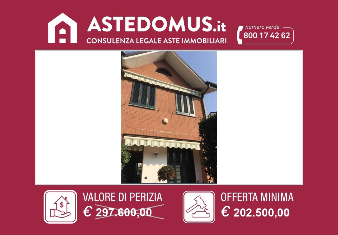 casa indipendente in vendita a Lainate