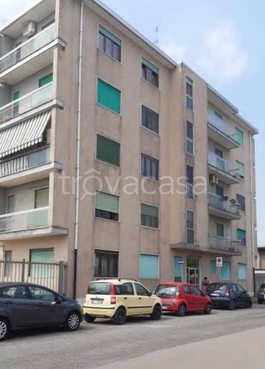 appartamento in vendita a Lainate
