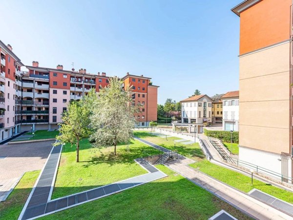 appartamento in vendita a Lainate