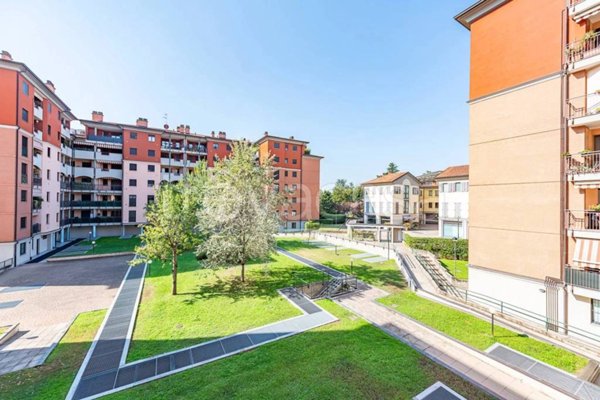appartamento in vendita a Lainate