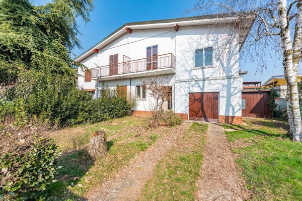 casa indipendente in vendita a Lainate