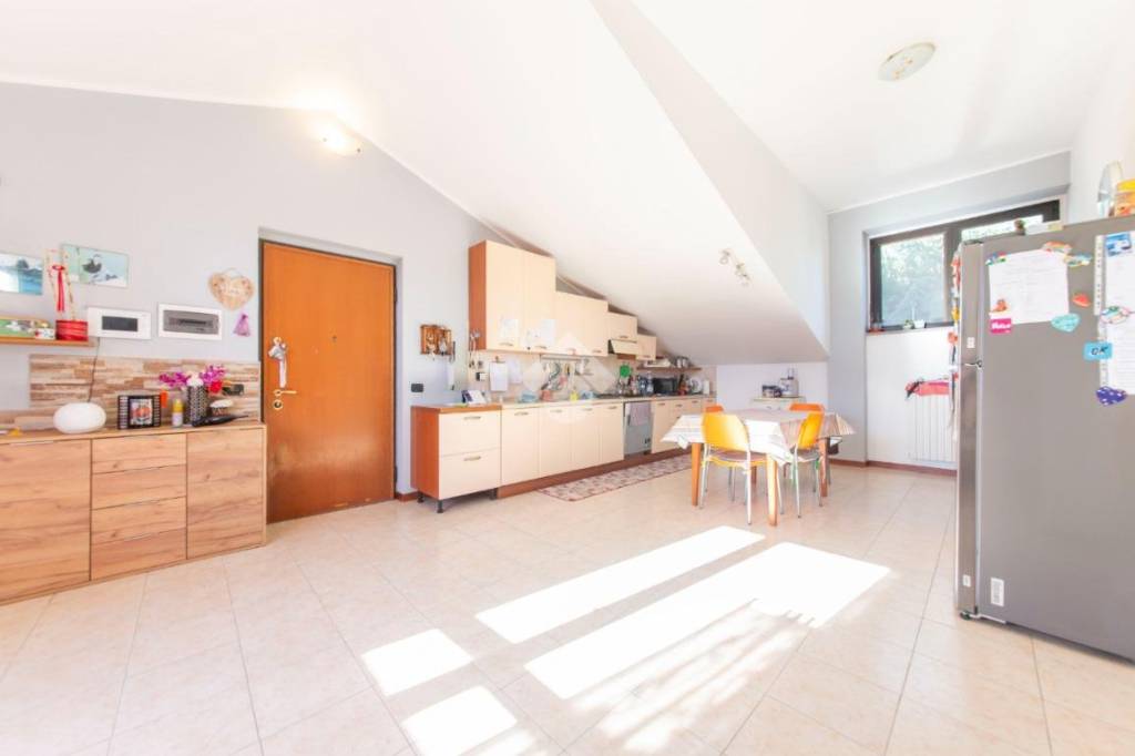 appartamento in vendita a Lainate