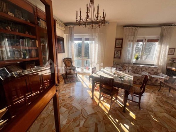 appartamento in vendita a Lainate