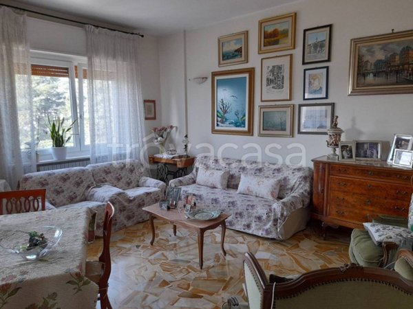 appartamento in vendita a Lainate