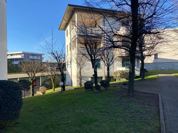 appartamento in vendita a Lainate