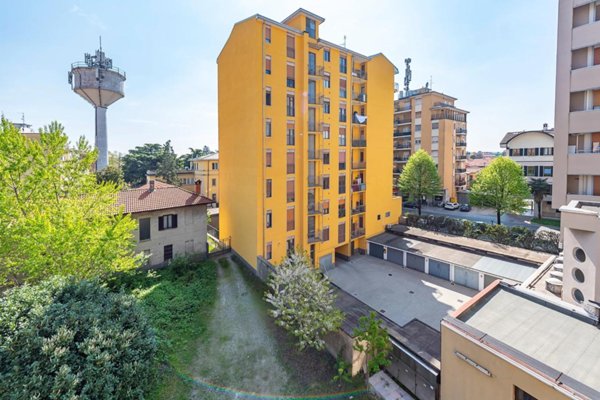 appartamento in vendita a Lainate