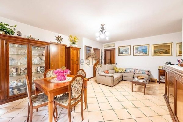 appartamento in vendita a Lainate