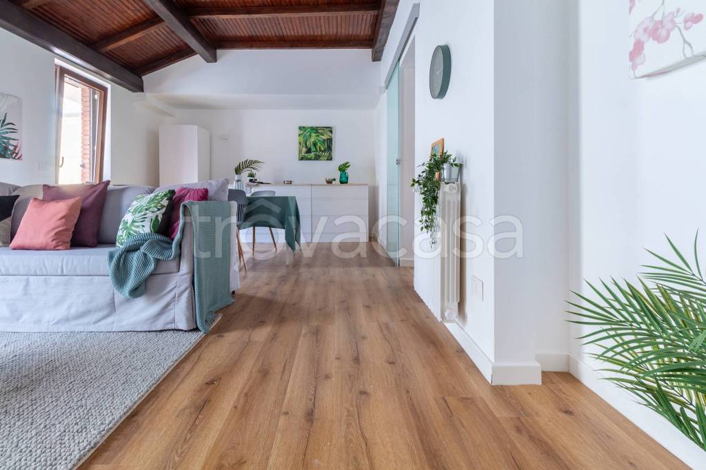 appartamento in vendita a Lainate