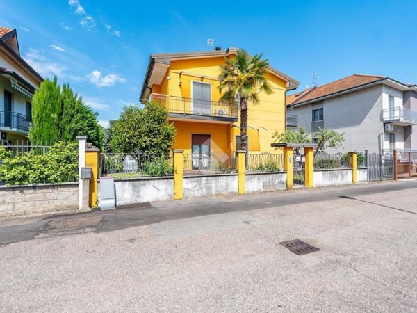 appartamento in vendita a Lainate