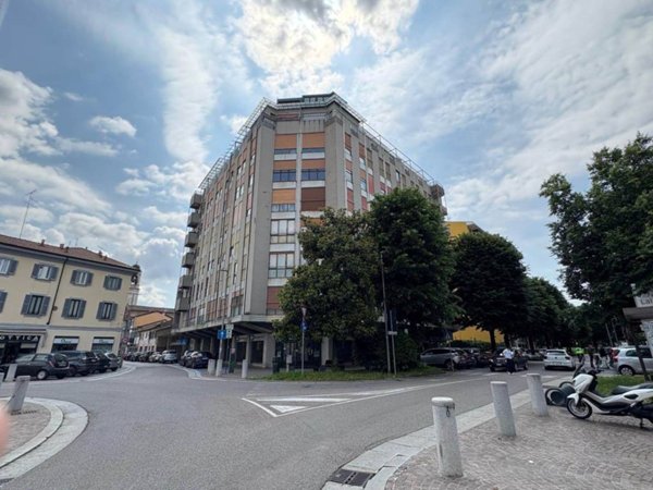 appartamento in vendita a Lainate