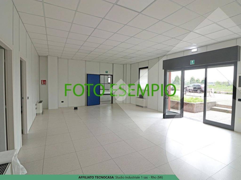 locale commerciale in vendita a Lainate