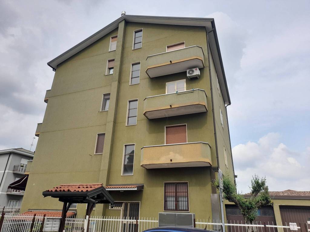 appartamento in vendita a Lainate