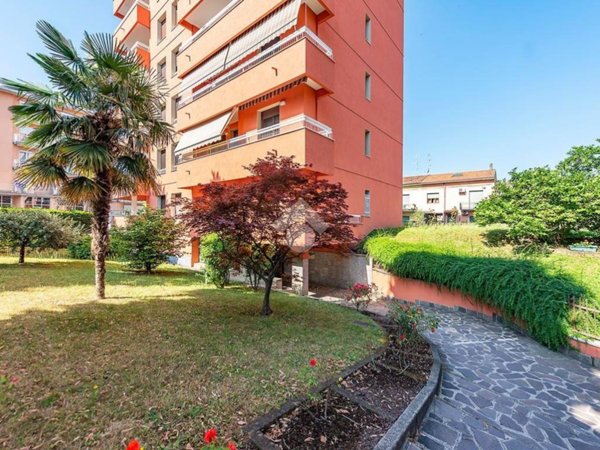 appartamento in vendita a Lainate