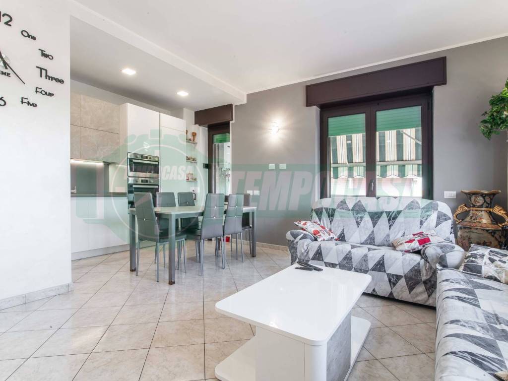 appartamento in vendita a Lainate