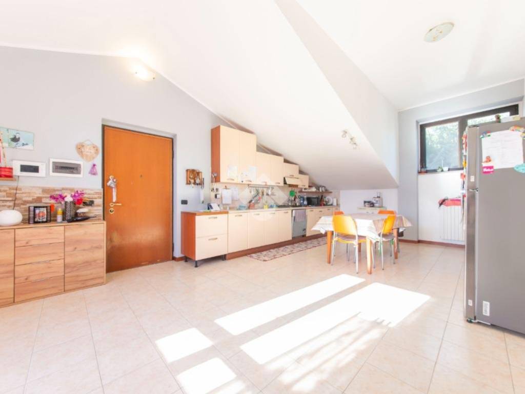 appartamento in vendita a Lainate
