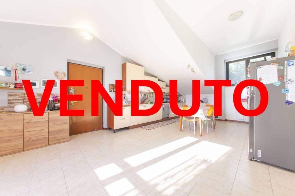 appartamento in vendita a Lainate