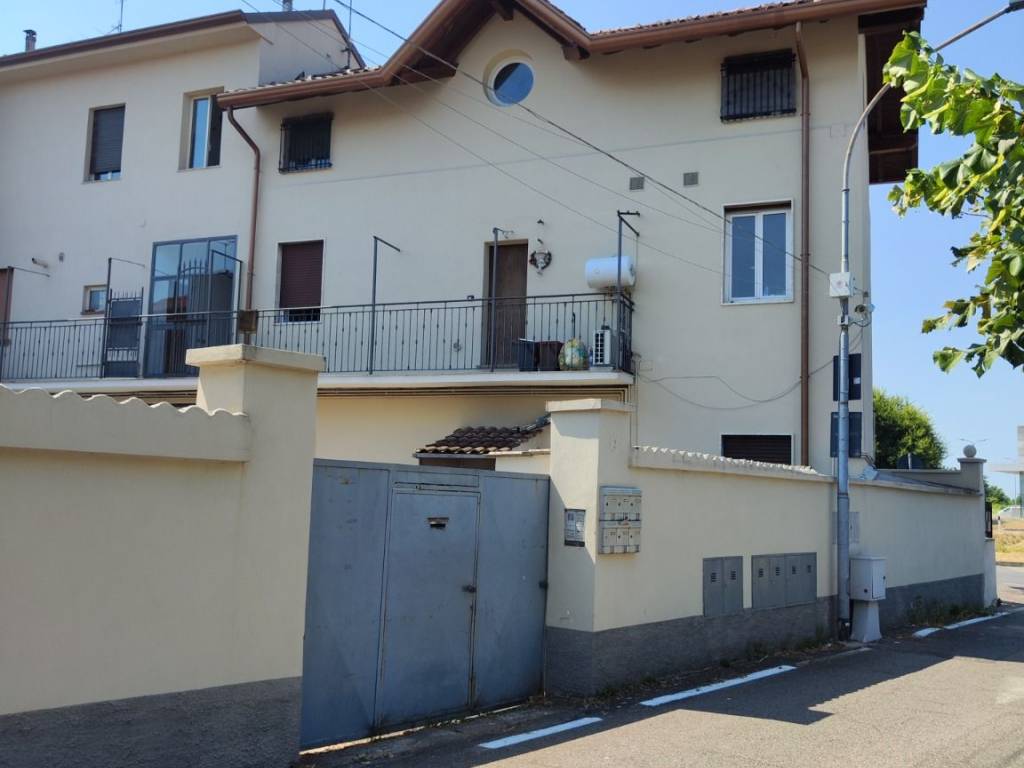appartamento in vendita a Lainate