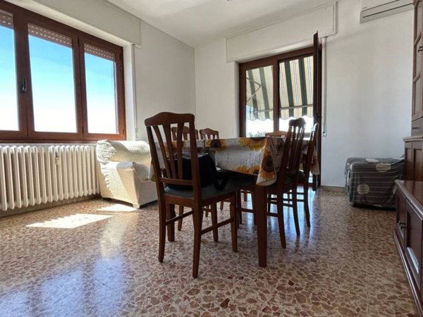 appartamento in vendita a Lainate