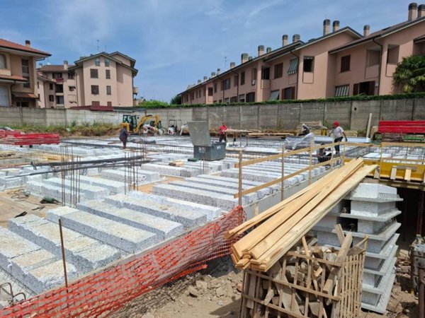 appartamento in vendita a Lainate