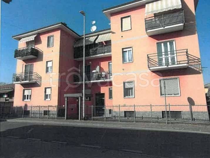 locale commerciale in vendita a Lainate