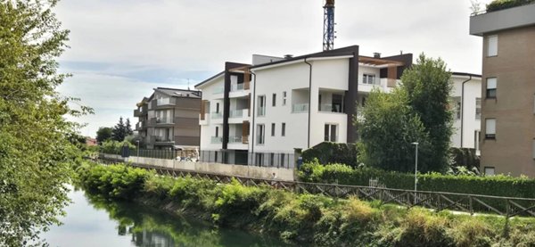 appartamento in vendita a Lainate