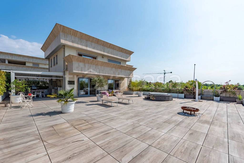 appartamento in vendita a Lainate