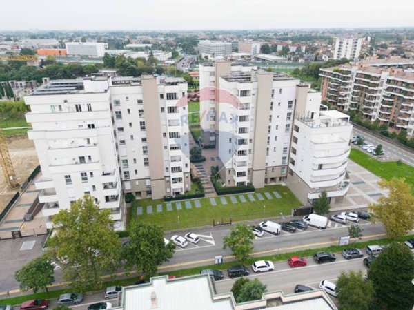 appartamento in vendita a Lainate