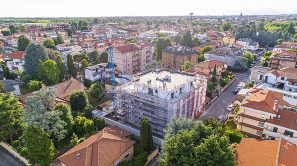 appartamento in vendita a Lainate