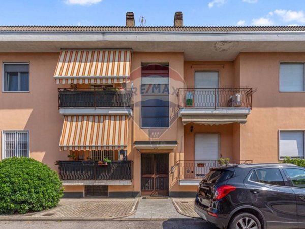 appartamento in vendita a Lainate in zona Pagliera