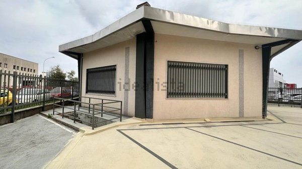 ufficio in vendita a Lainate