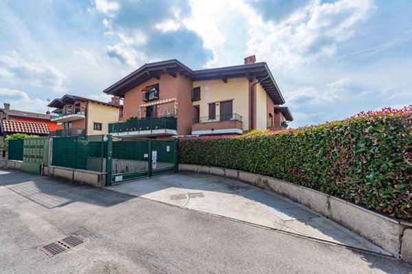 appartamento in vendita a Lainate