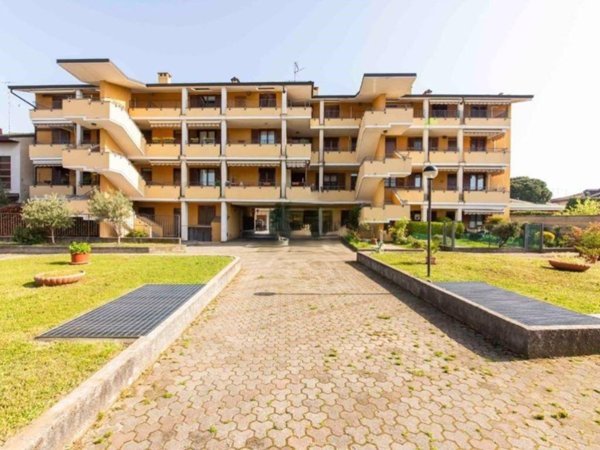 appartamento in vendita a Lainate