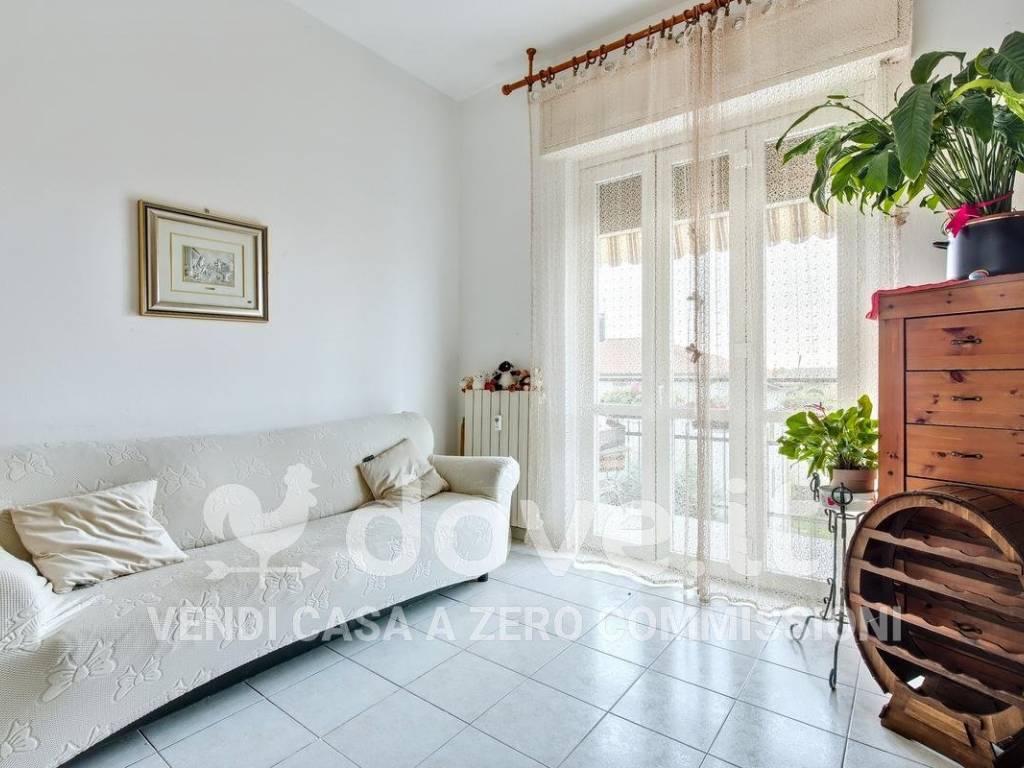 appartamento in vendita a Lainate in zona Barbaiana