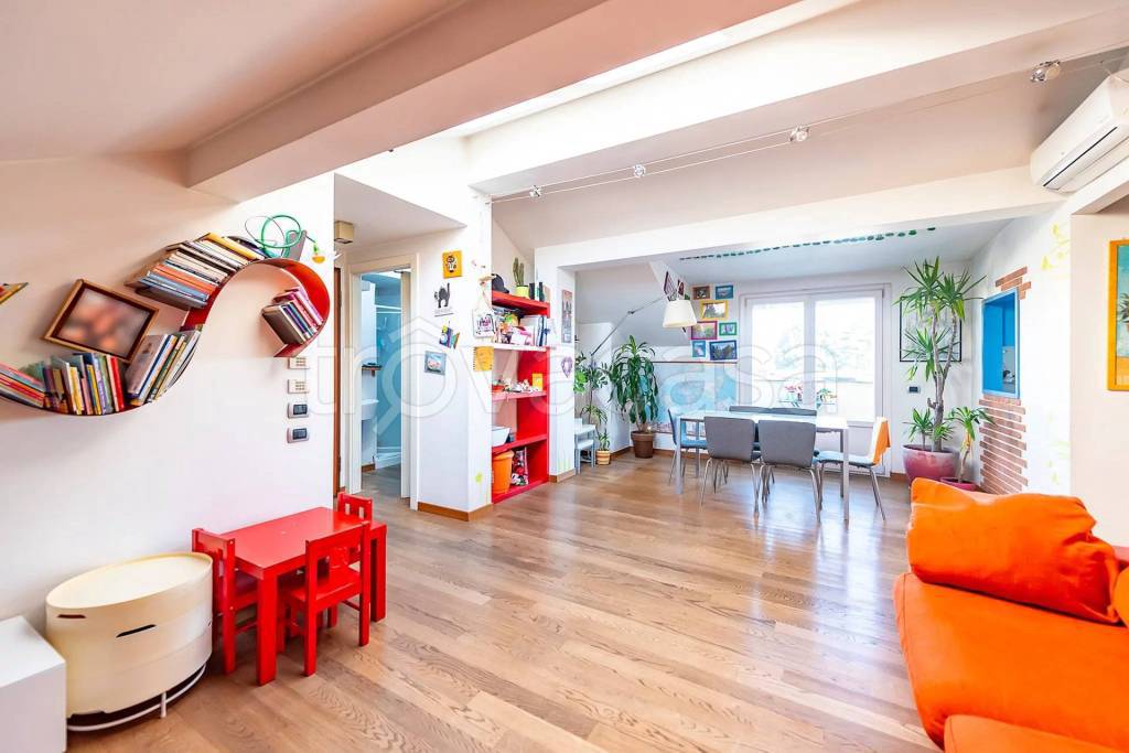 appartamento in vendita a Lainate