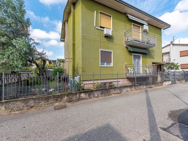 appartamento in vendita a Lainate