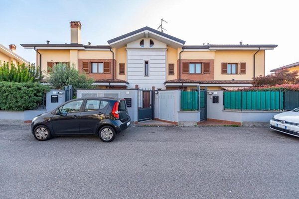 appartamento in vendita a Lainate