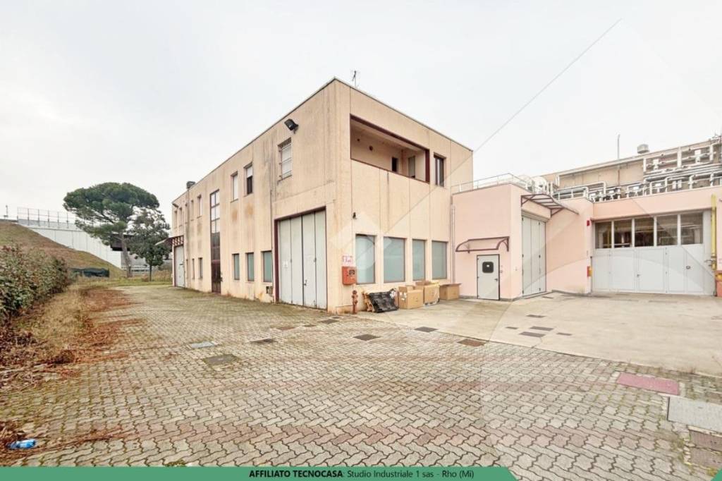 negozio in vendita a Lainate