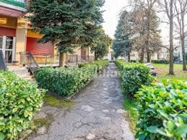 appartamento in vendita a Lainate