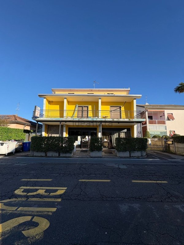 appartamento in vendita a Lainate in zona Pagliera