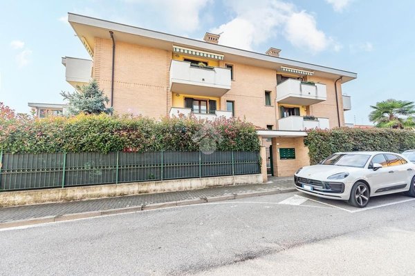 appartamento in vendita a Lainate