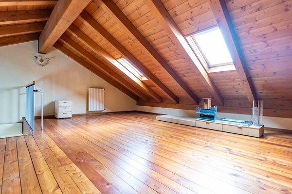 appartamento in vendita a Lainate in zona Barbaiana