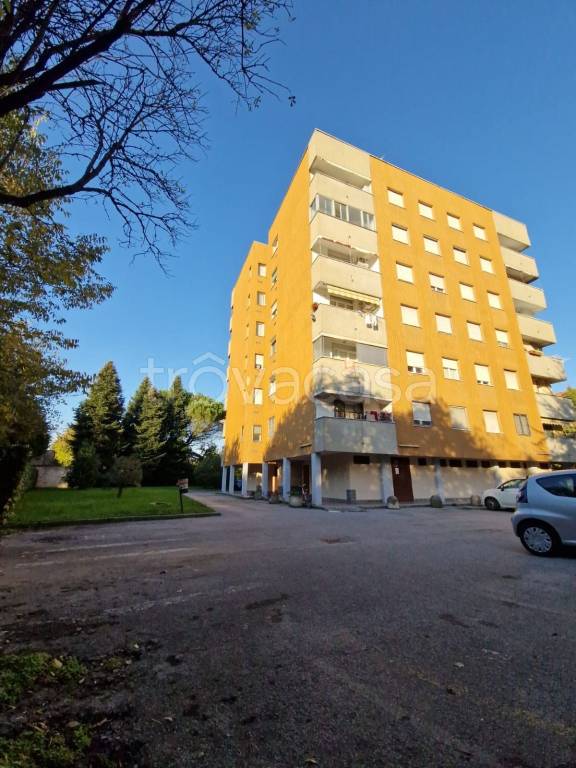 appartamento in vendita a Lainate